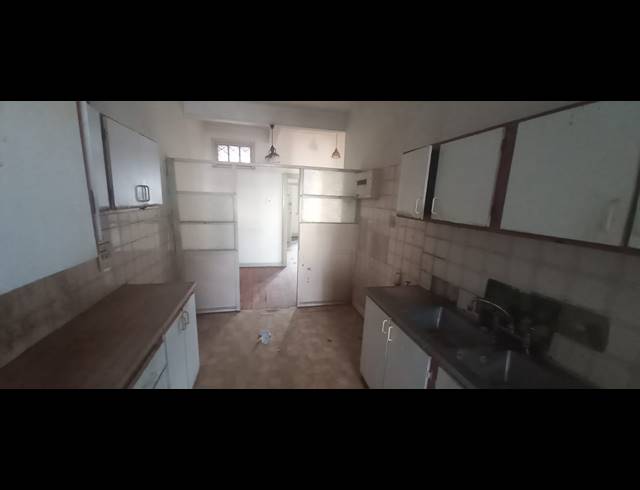 1.5 BEDROOM FLAT FOR SALE IN GLENWOOD